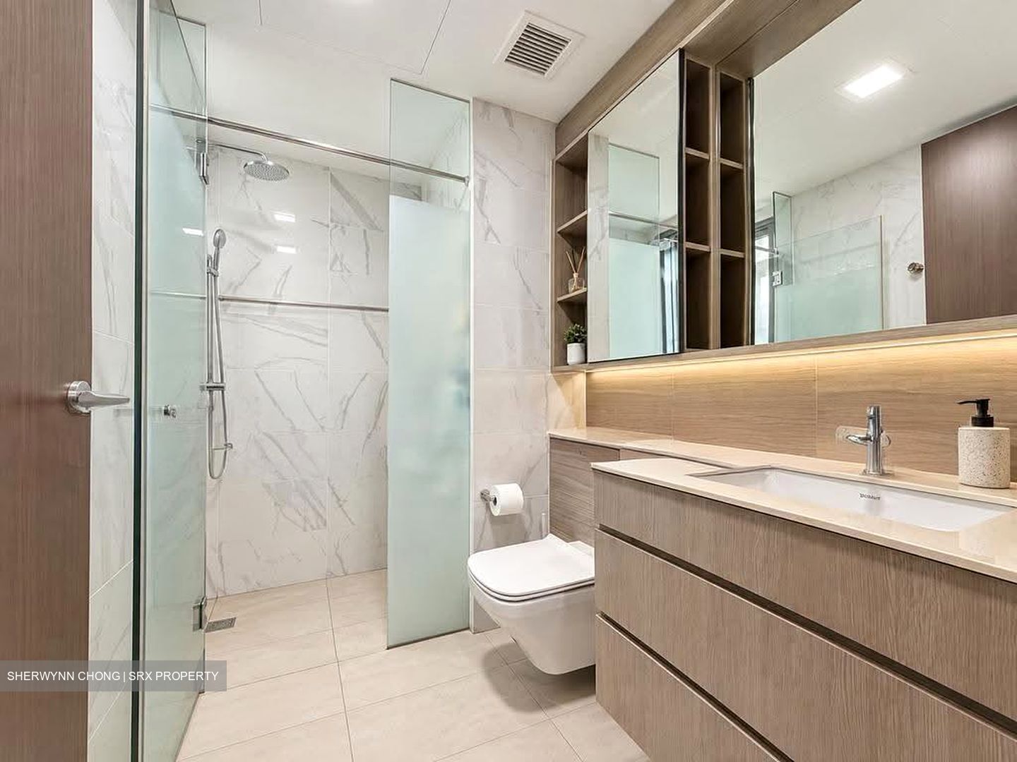 Forest Woods (D19), Condominium #613048041
